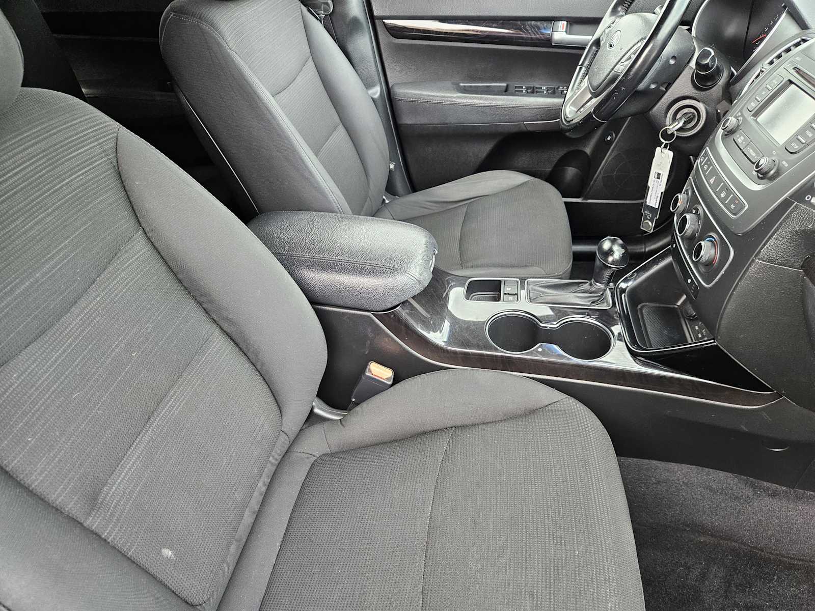 Thumbnail: 2015 Kia Sorento - 14