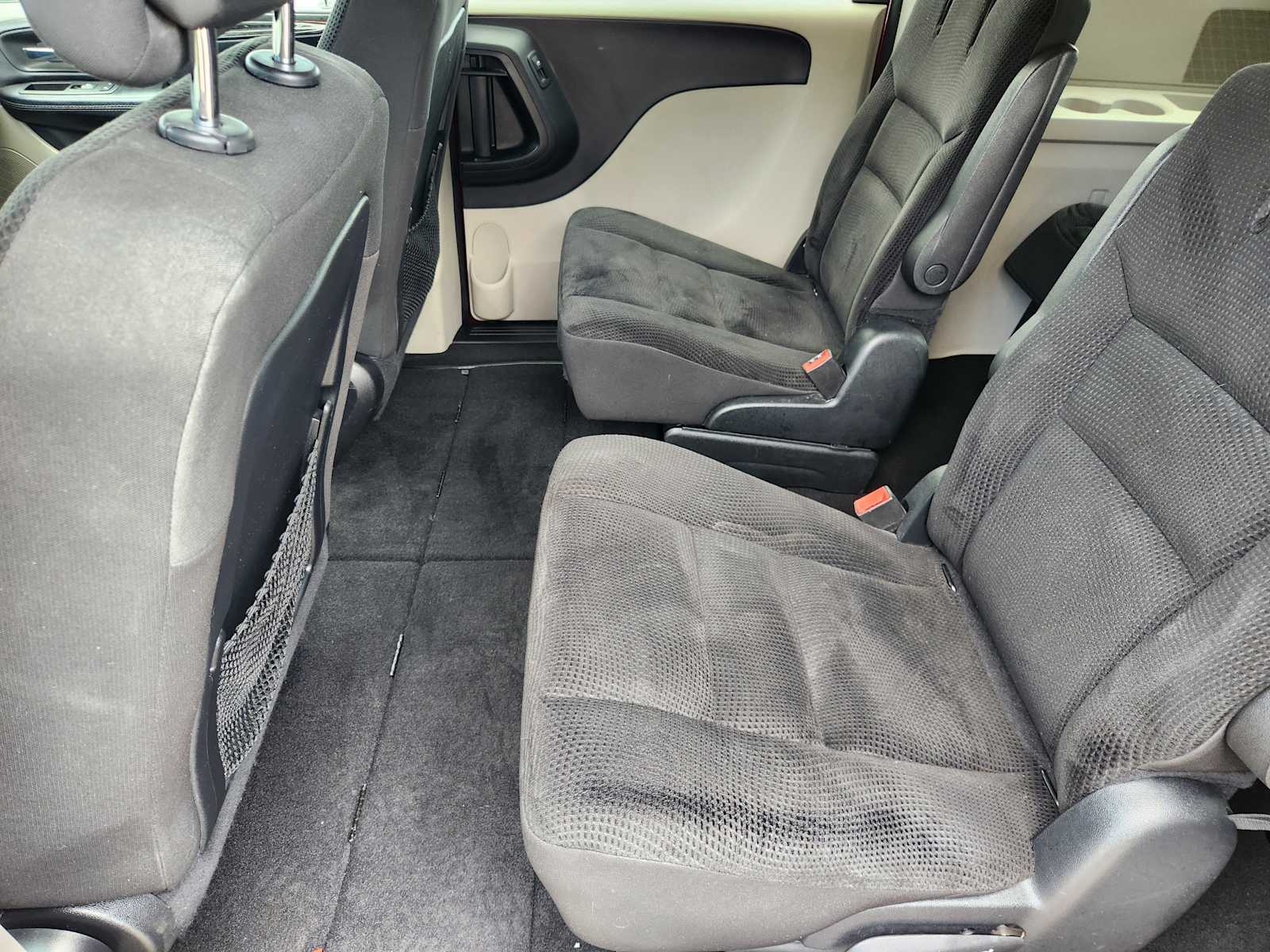 Thumbnail: 2019 Dodge Grand Caravan - 28