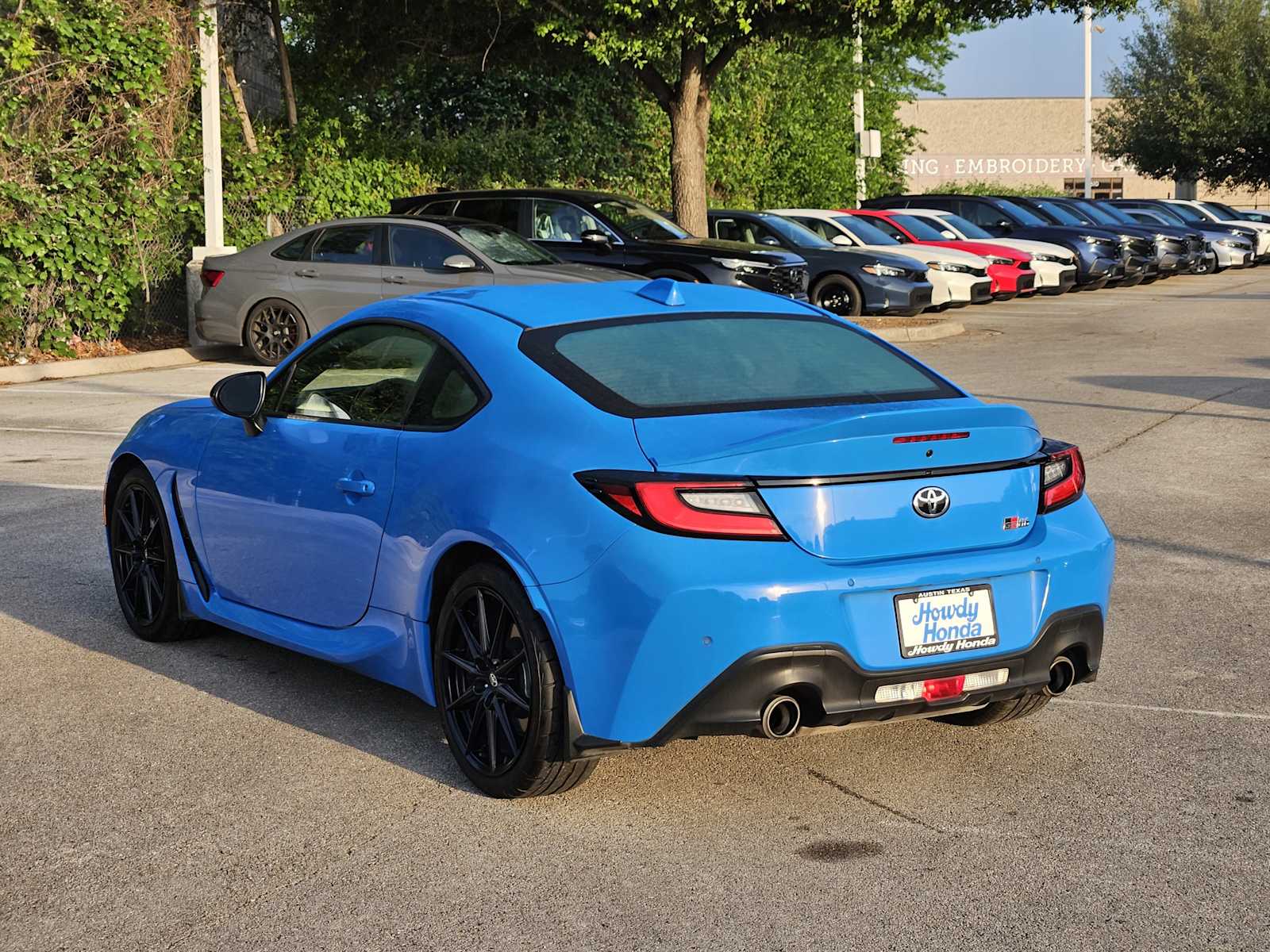 Thumbnail: 2023 Toyota GR86 - 5