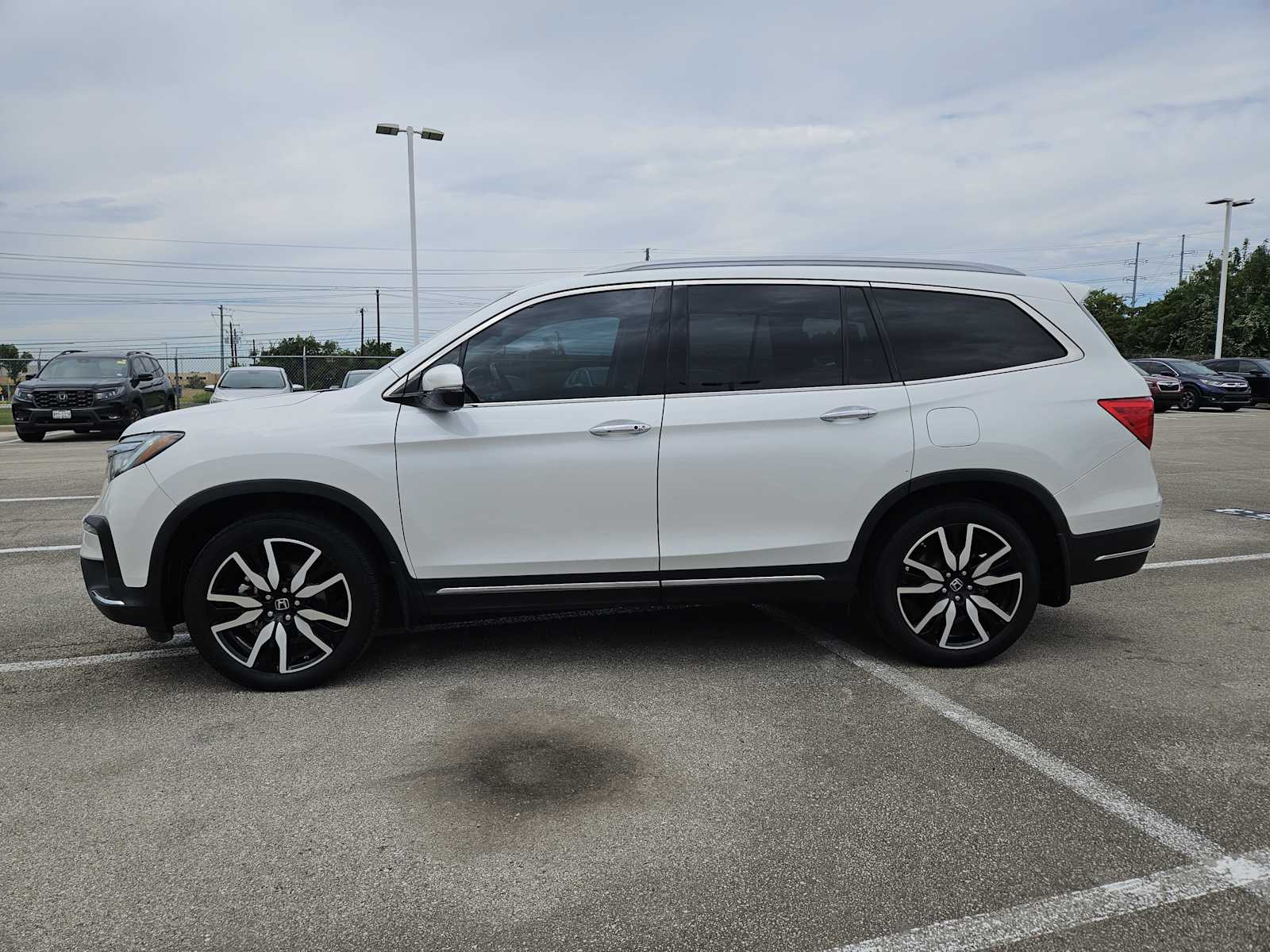 2022 Honda Pilot Touring photo 4