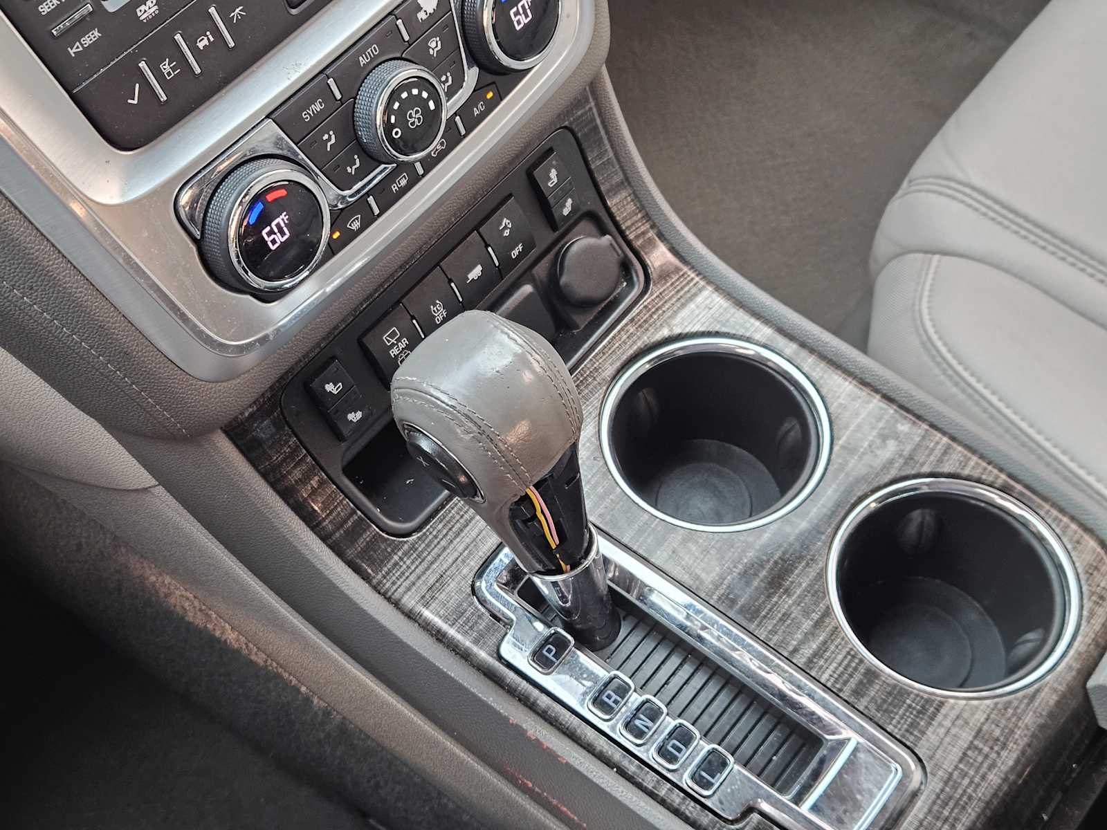 Thumbnail: 2015 GMC Acadia - 18