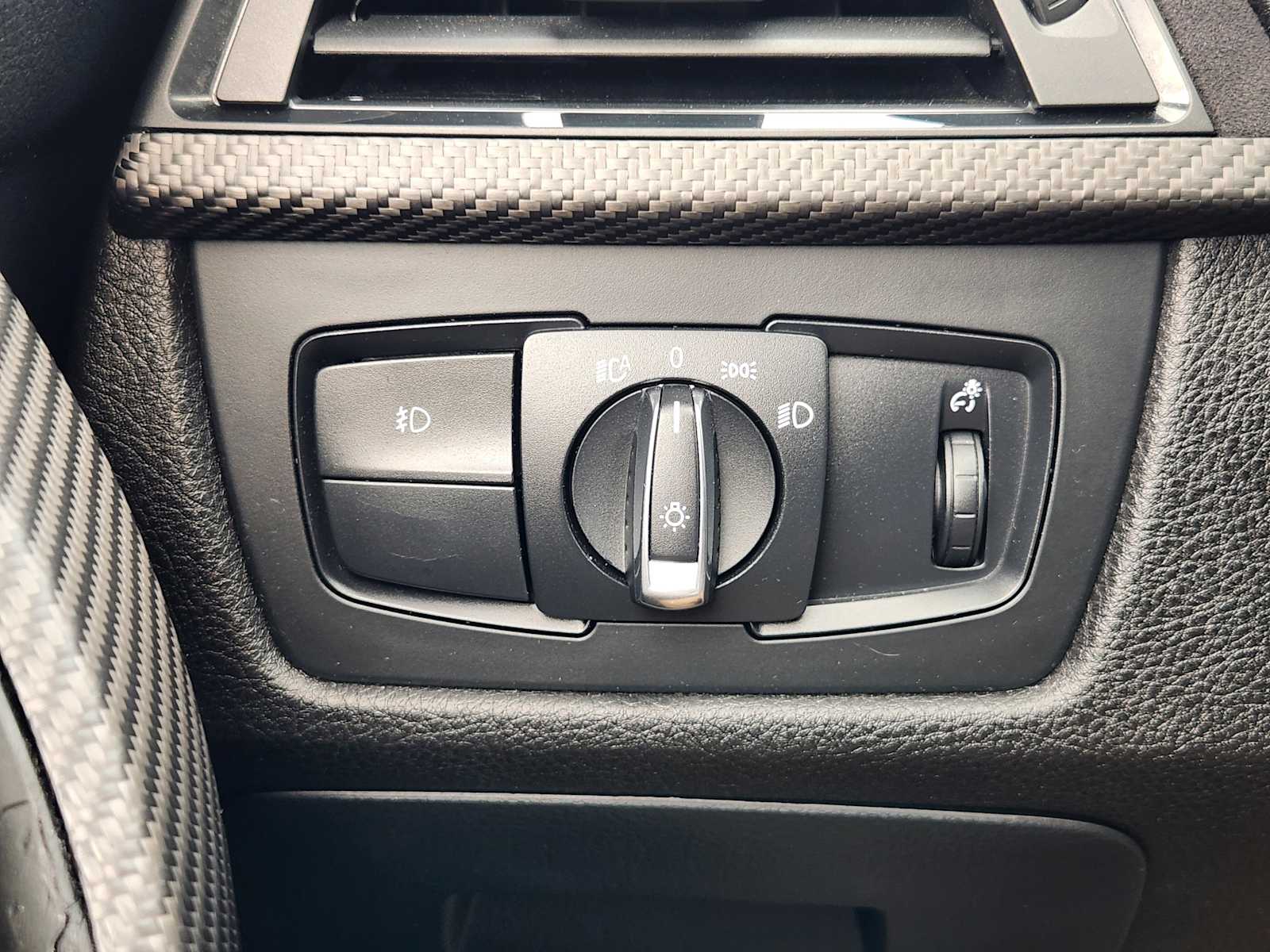 Thumbnail: 2015 BMW 3 Series - 22