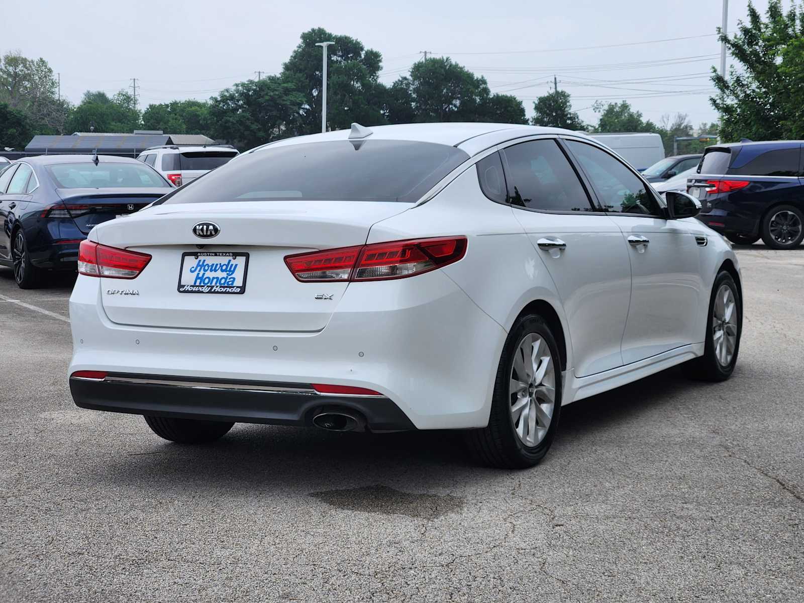 Thumbnail: 2018 Kia Optima - 6