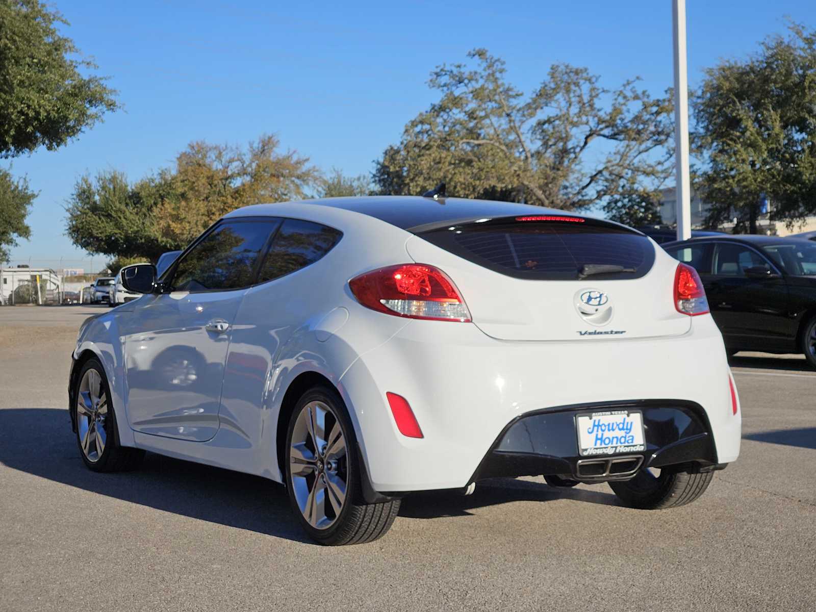 Thumbnail: 2017 Hyundai Veloster - 5