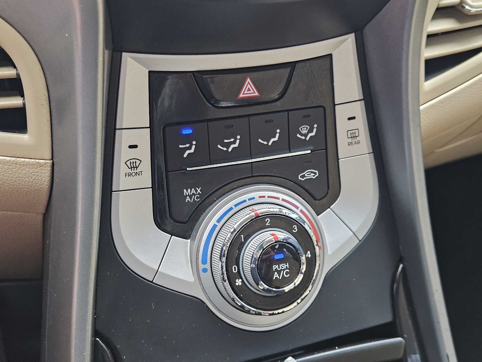 Thumbnail: 2012 Hyundai Elantra - 17