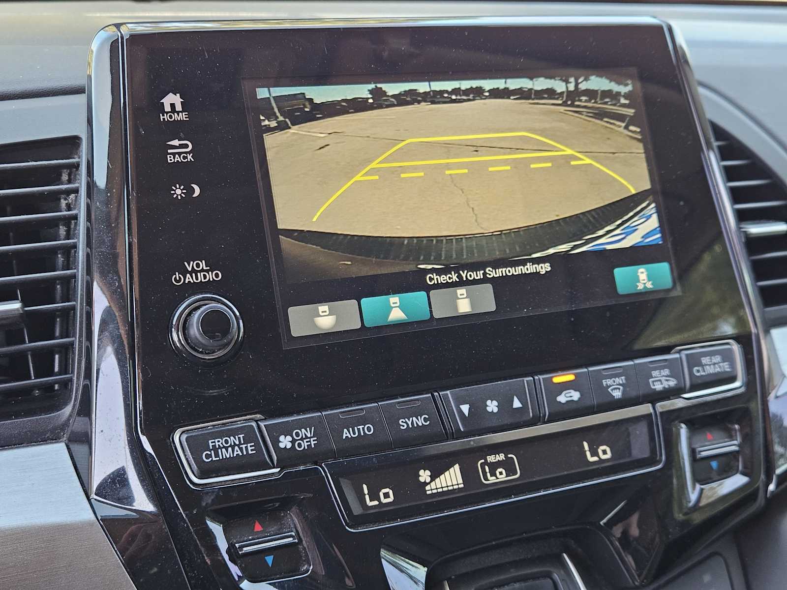 Thumbnail: 2019 Honda Odyssey - 17