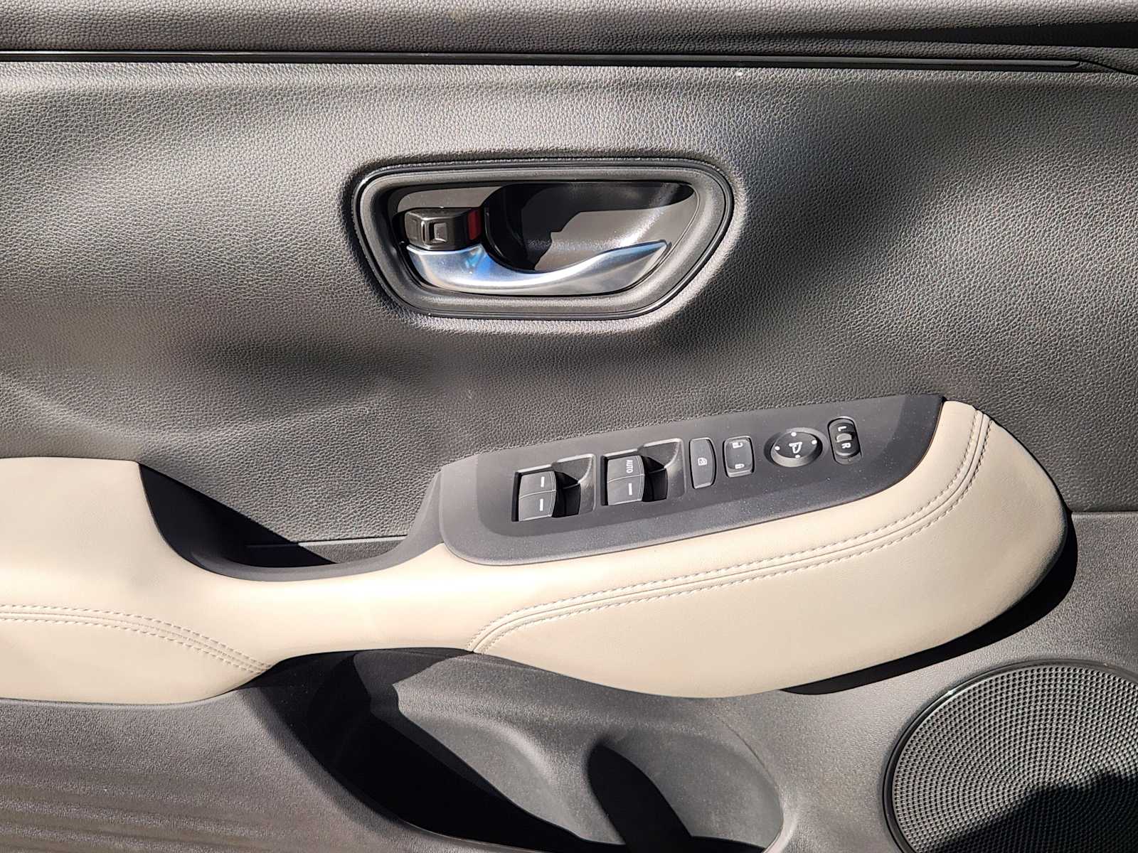 Thumbnail: 2026 Honda HR-V - 18