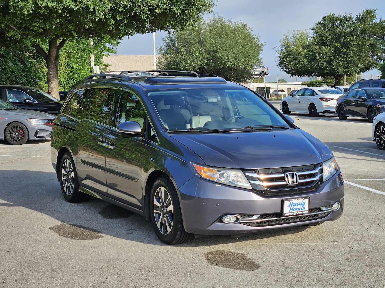 Thumbnail: 2015 Honda Odyssey - 3