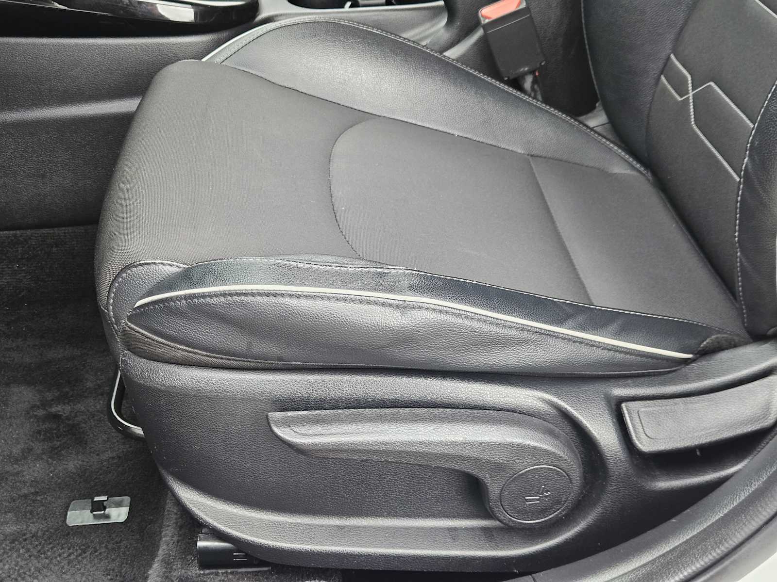 Thumbnail: 2021 Kia Forte - 24