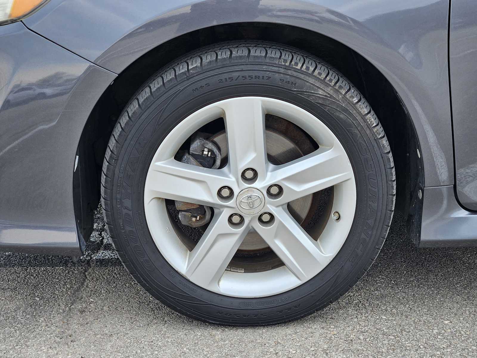 Thumbnail: 2012 Toyota Camry - 9