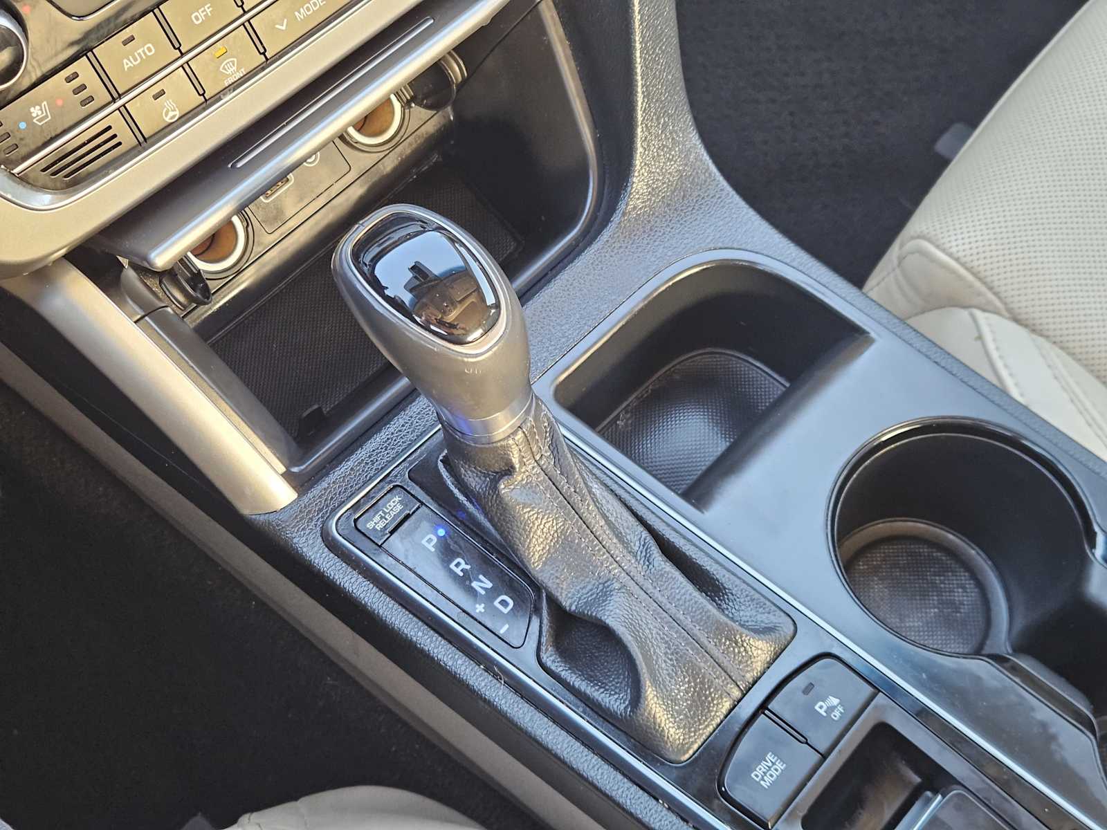 Thumbnail: 2016 Hyundai Sonata - 20