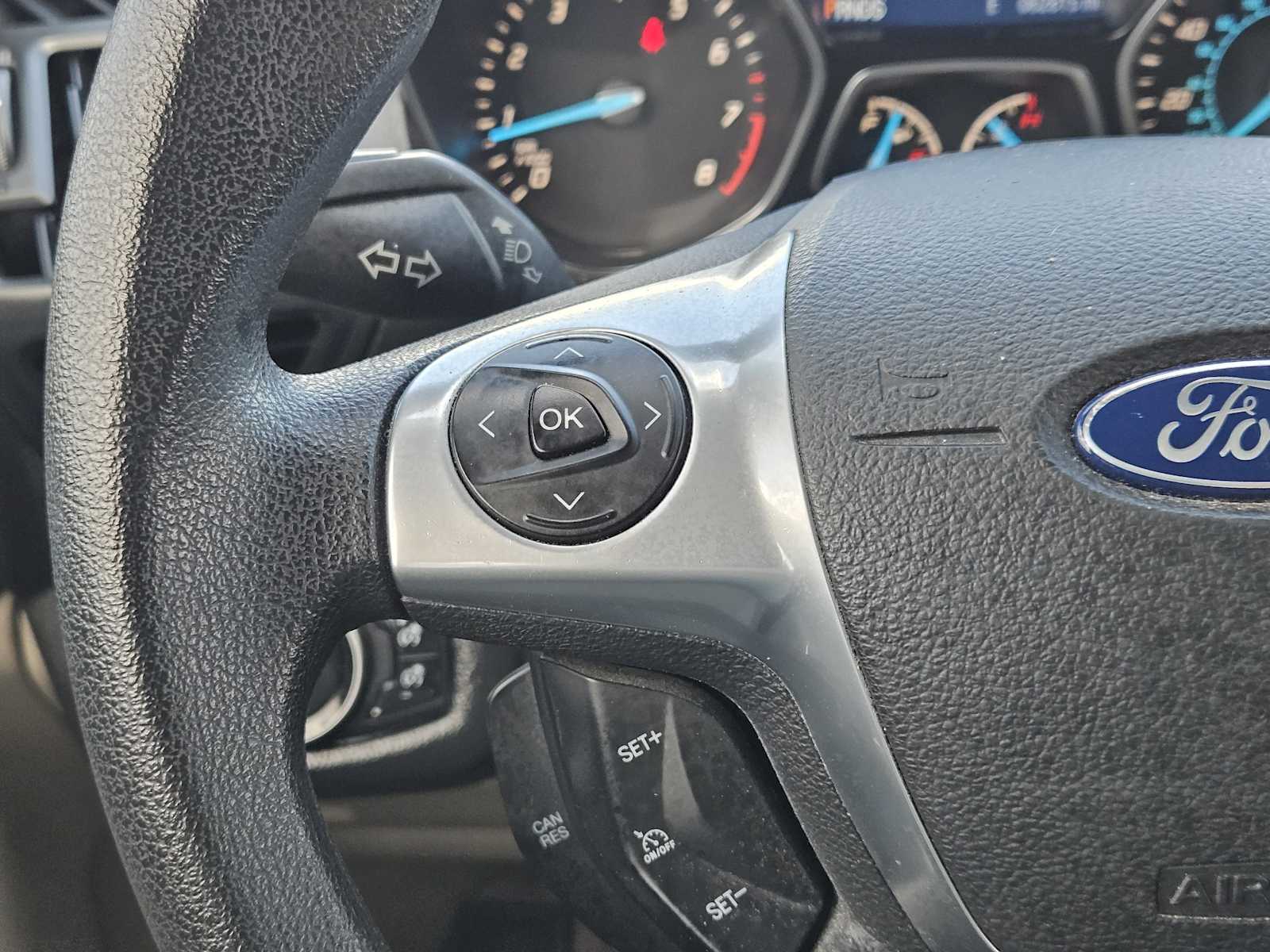Thumbnail: 2015 Ford Escape - 26