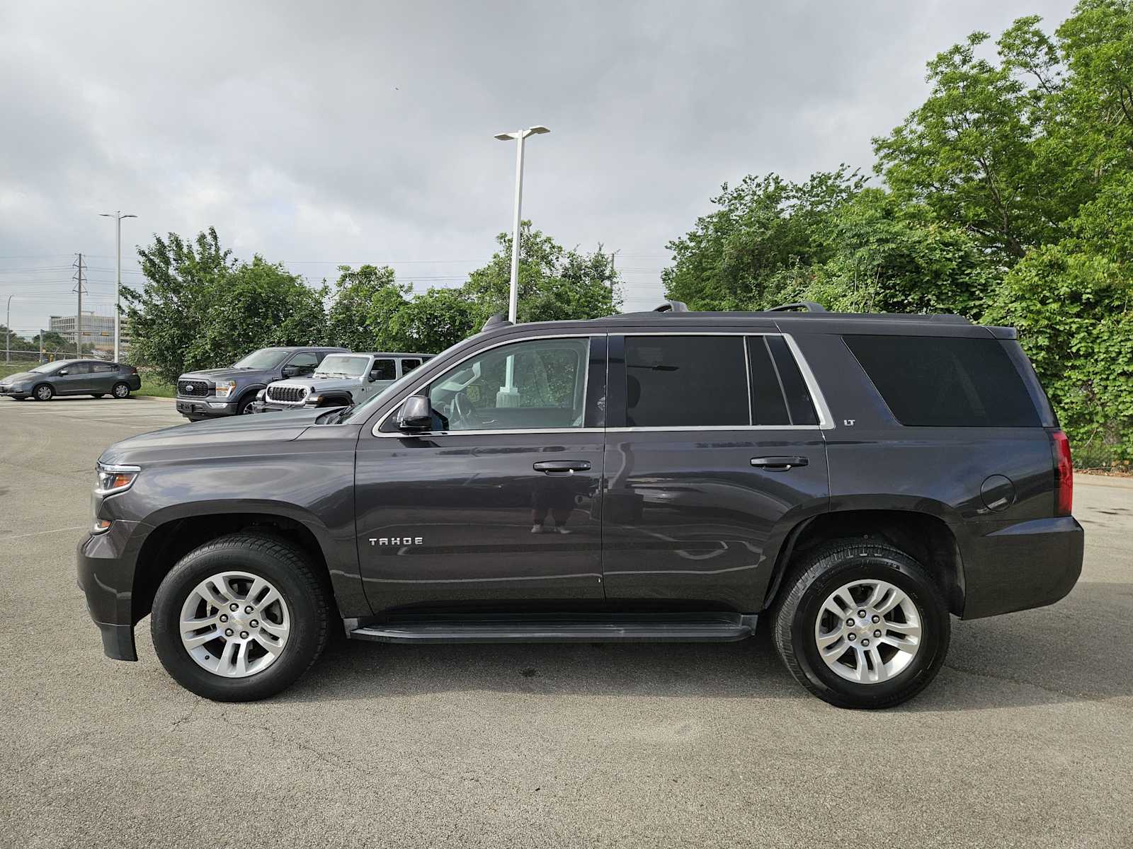 Thumbnail: 2016 Chevrolet Tahoe - 4