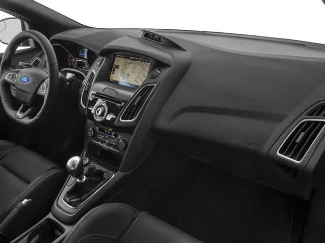 Thumbnail: 2017 Ford Focus - 19