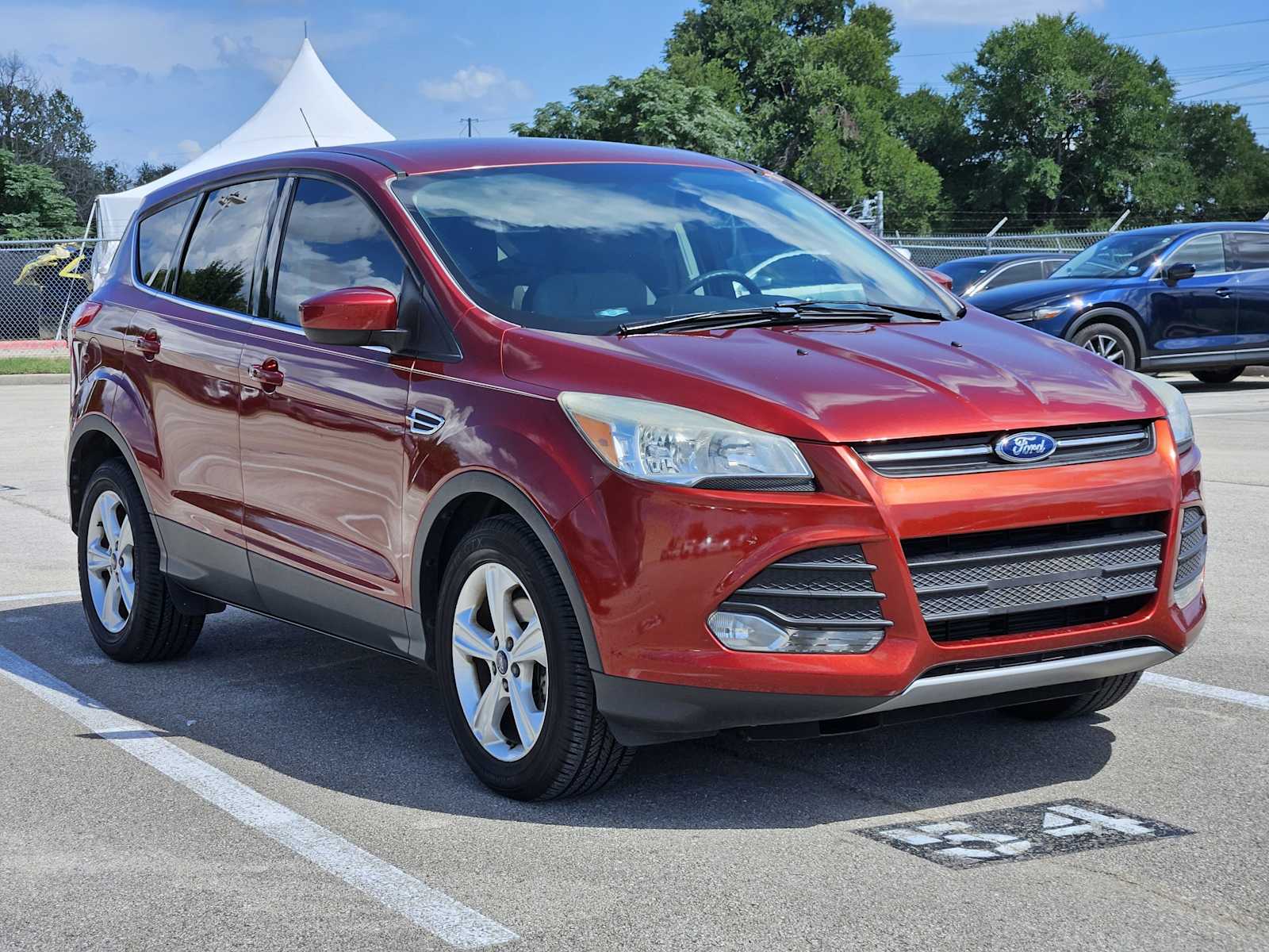 Thumbnail: 2015 Ford Escape - 3