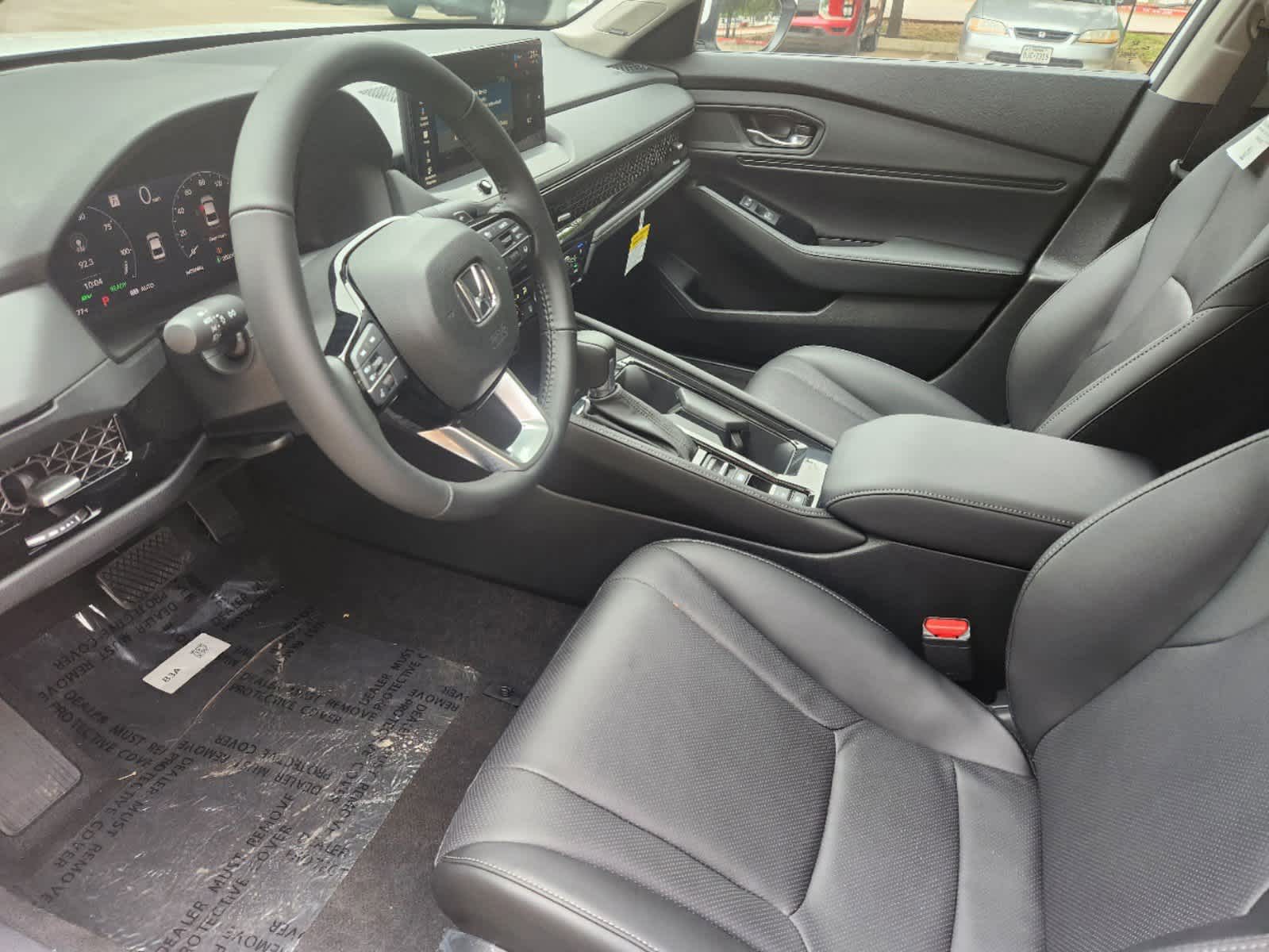 2025 Honda Accord Hybrid Touring photo 2