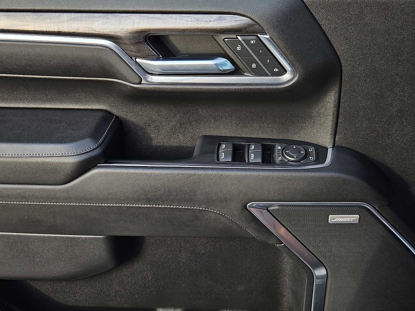 Thumbnail: 2023 Chevrolet Silverado 1500 - 23