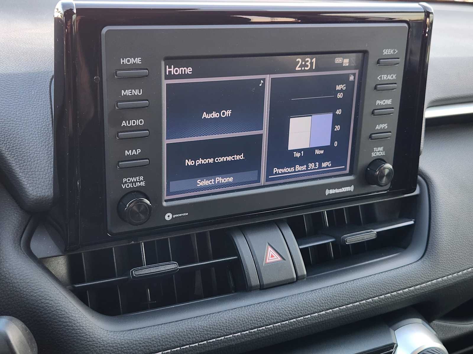 Thumbnail: 2021 Toyota RAV4 - 17