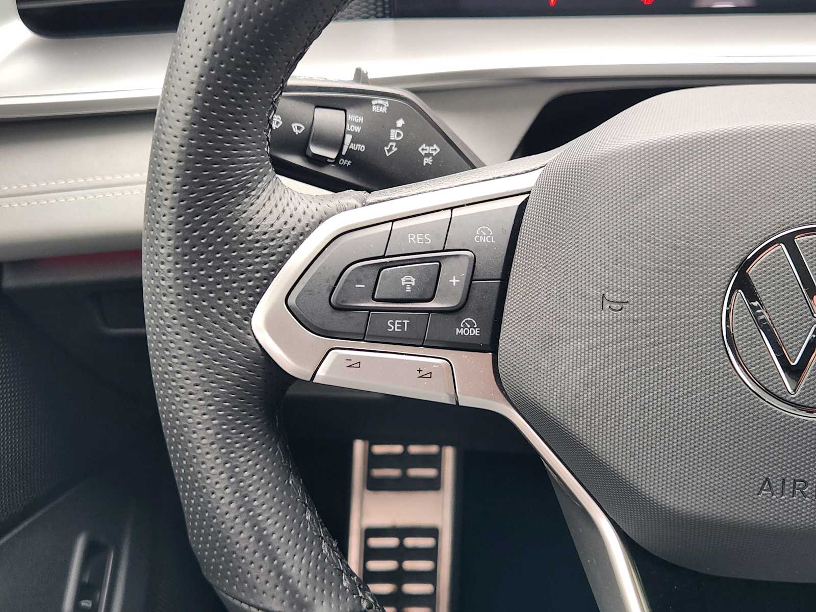 Thumbnail: 2025 Volkswagen Tiguan - 27