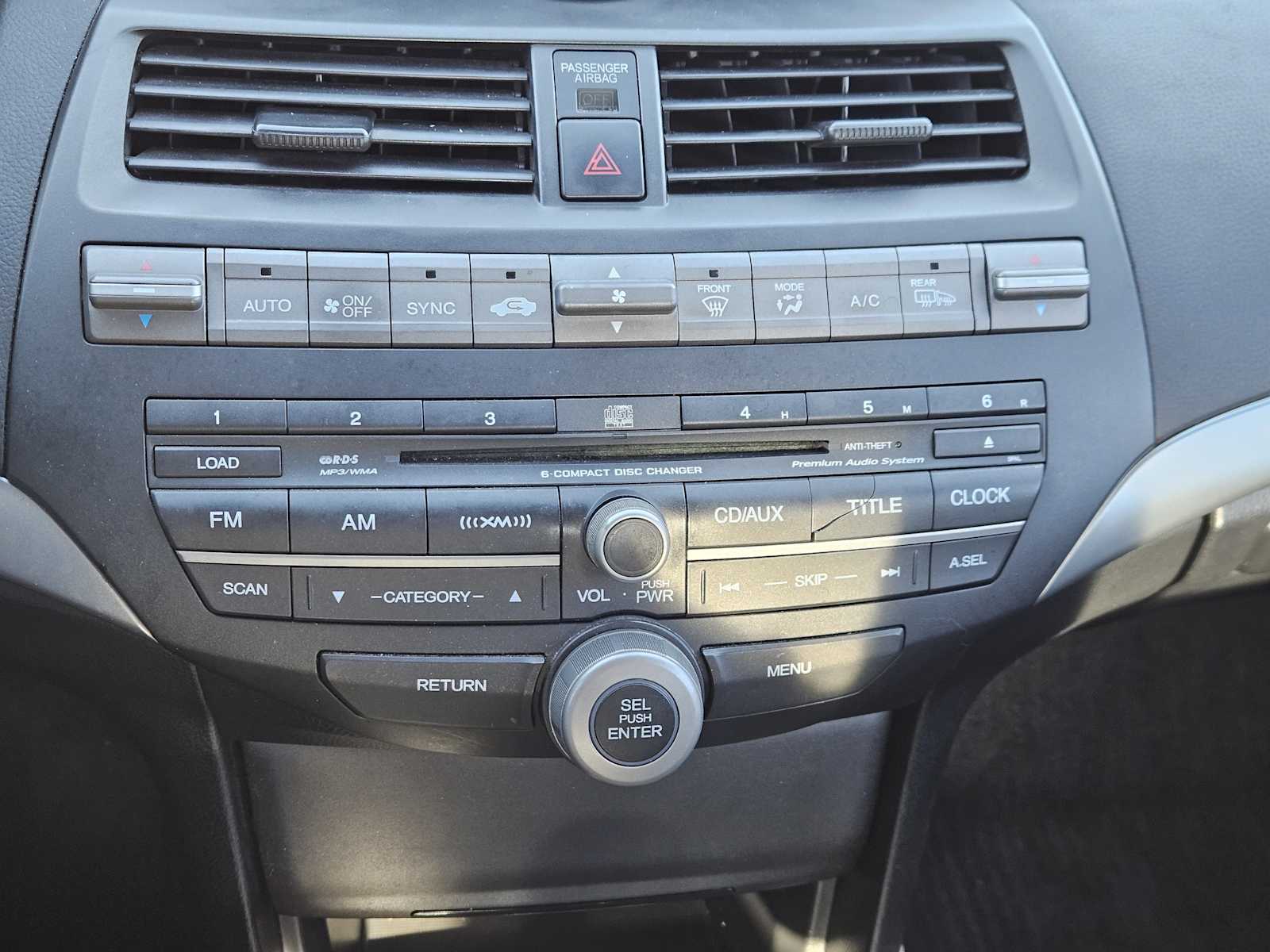 Thumbnail: 2010 Honda Accord - 18