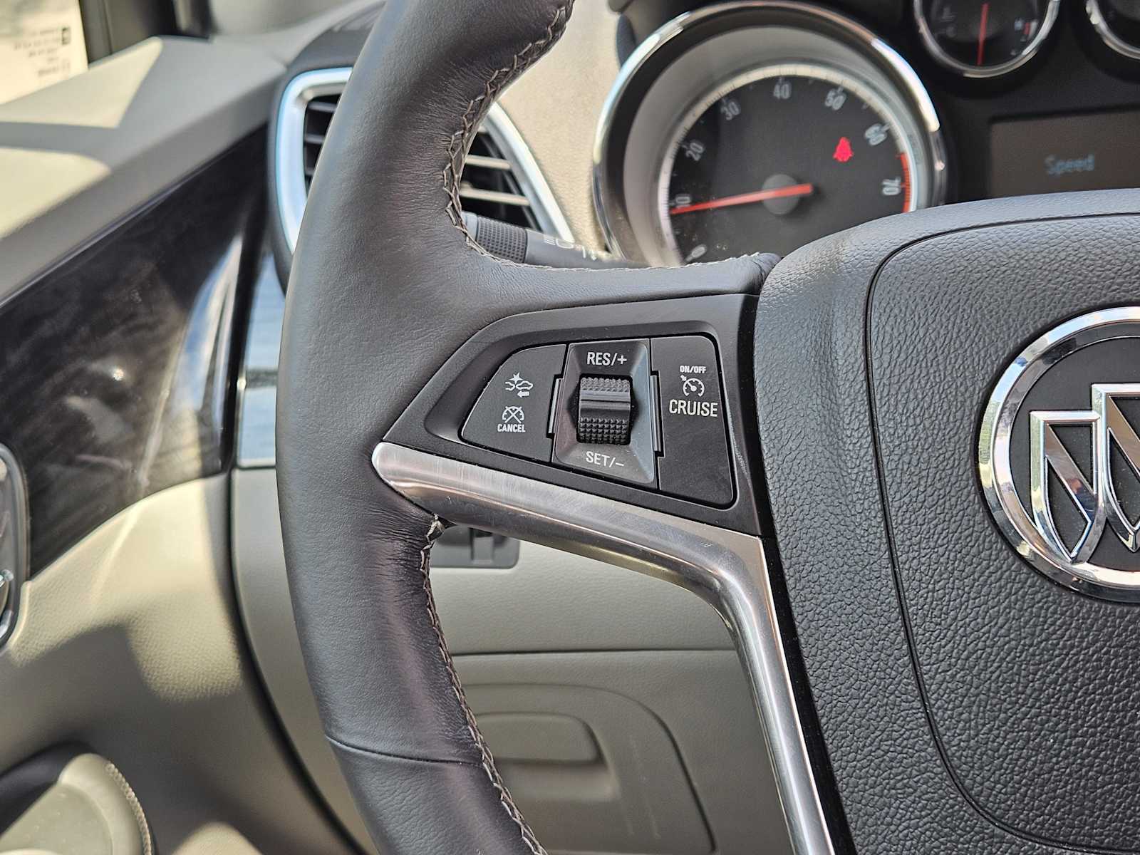 Thumbnail: 2014 Buick Encore - 25