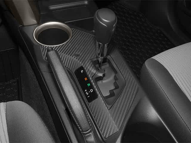2014 Toyota RAV4 LE 13