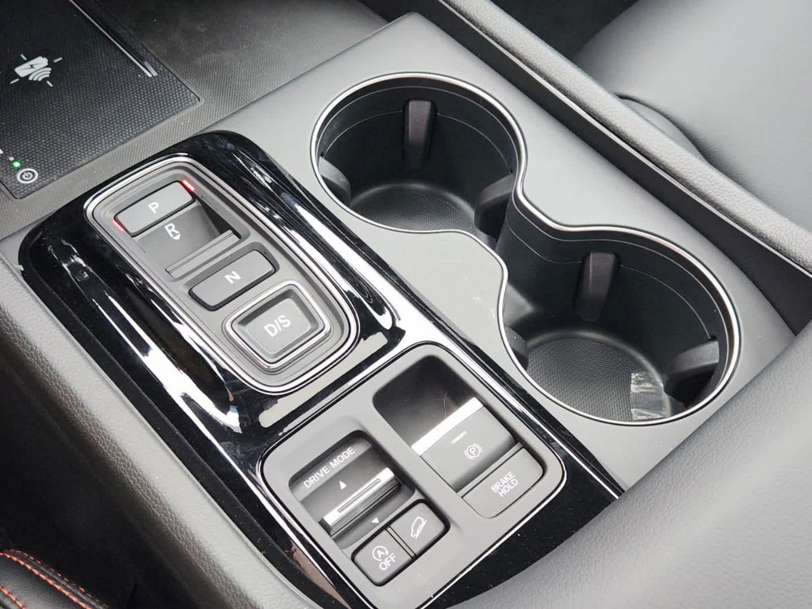 Thumbnail: 2025 Honda Pilot - 16