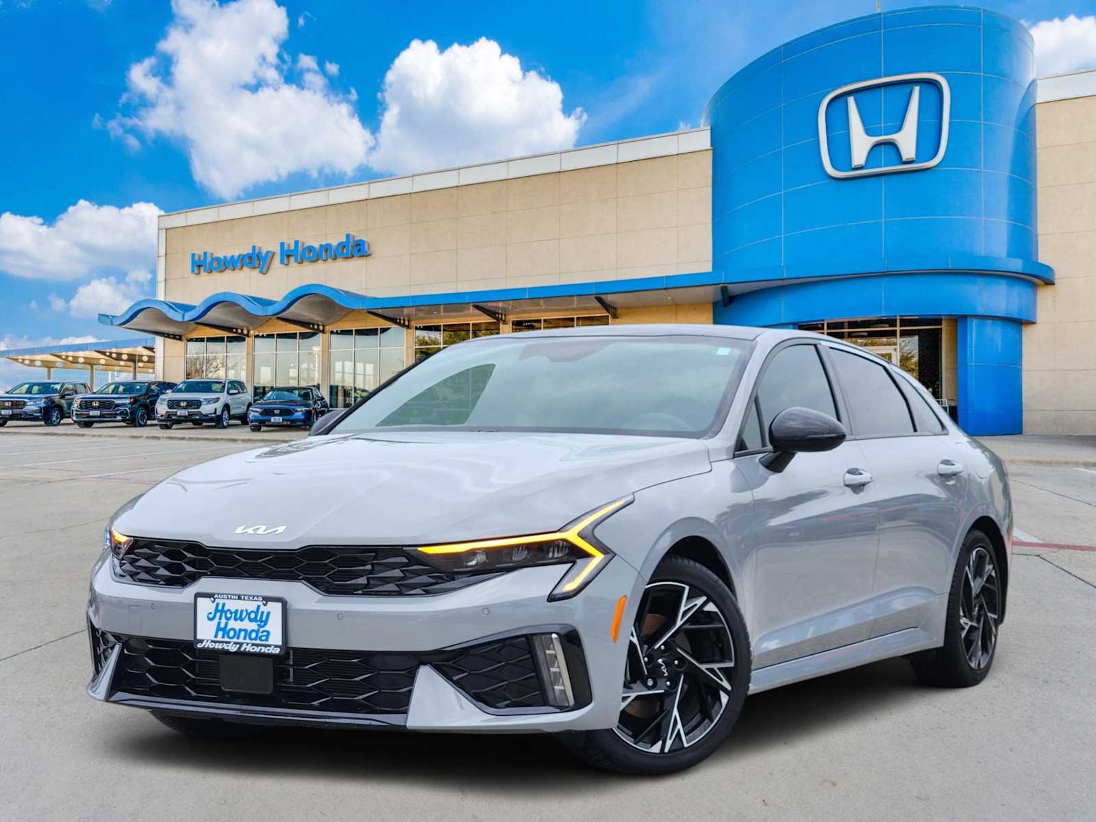 2025 Kia Optima GT-Line AWD's photo