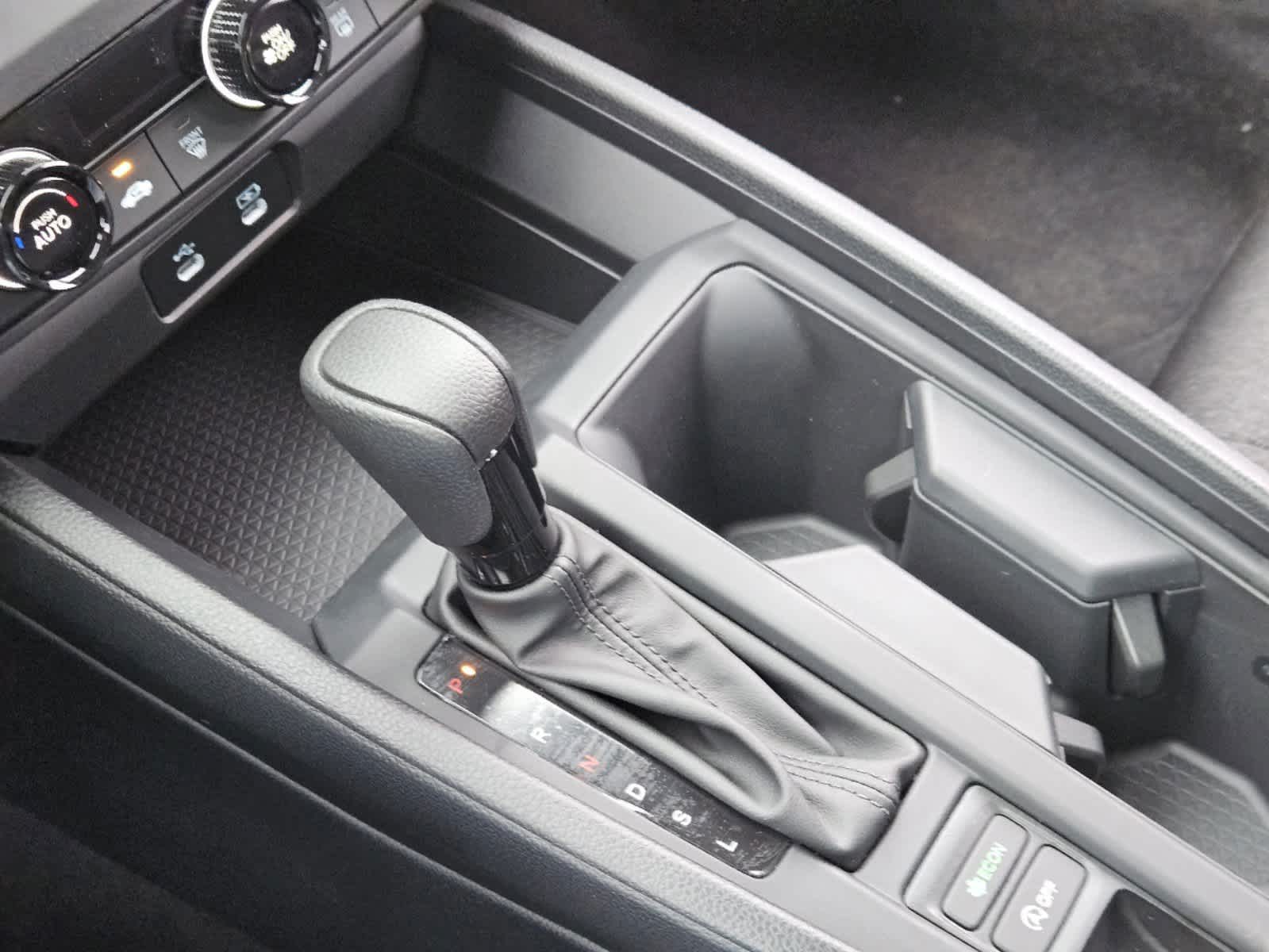 2025 Honda Accord LX 18