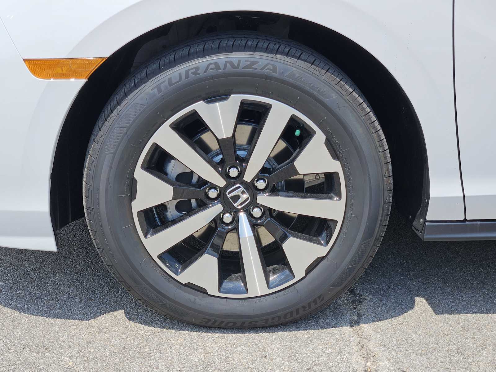 Thumbnail: 2025 Honda Odyssey - 8