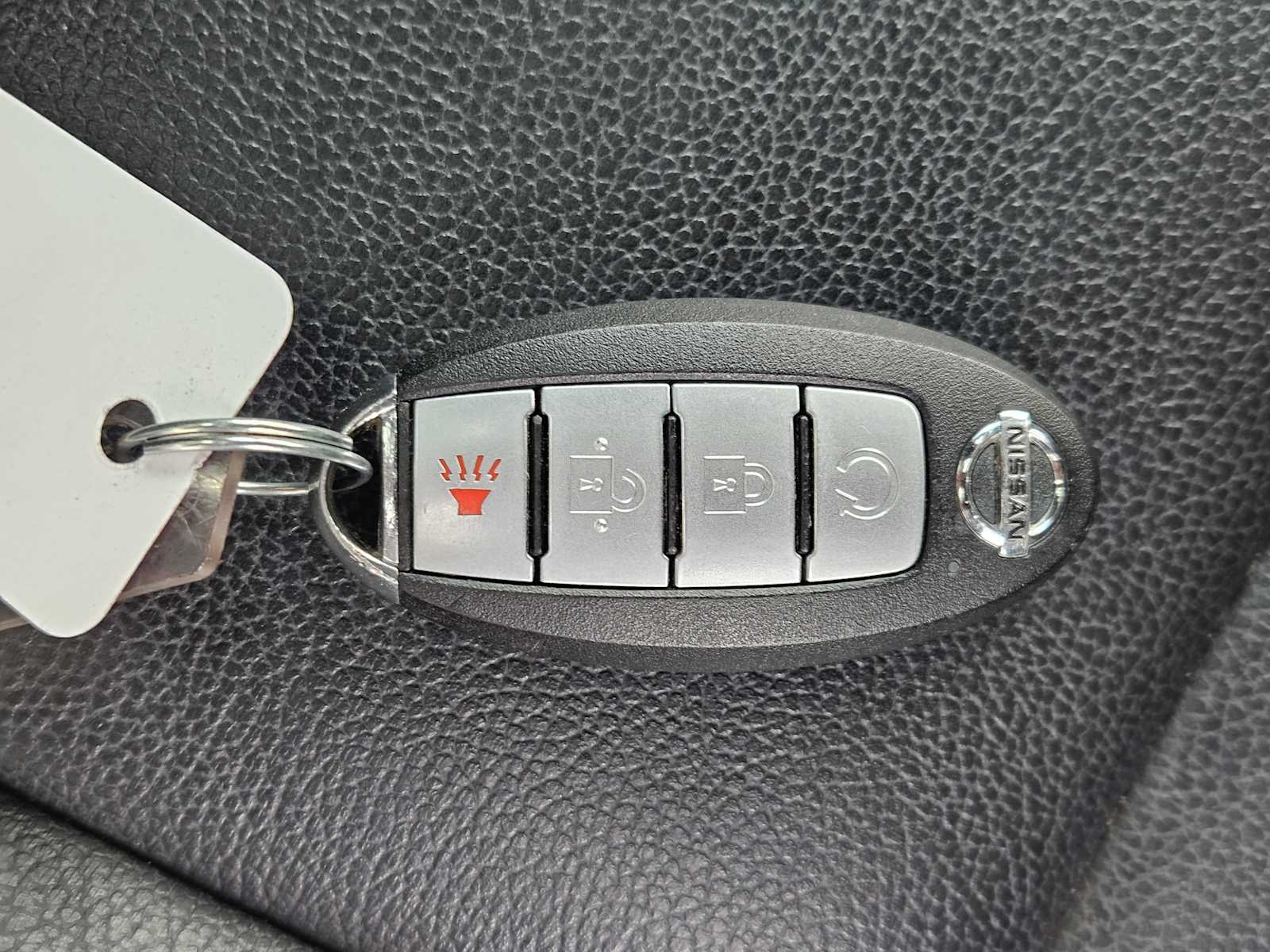 Thumbnail: 2019 Nissan Kicks - 32