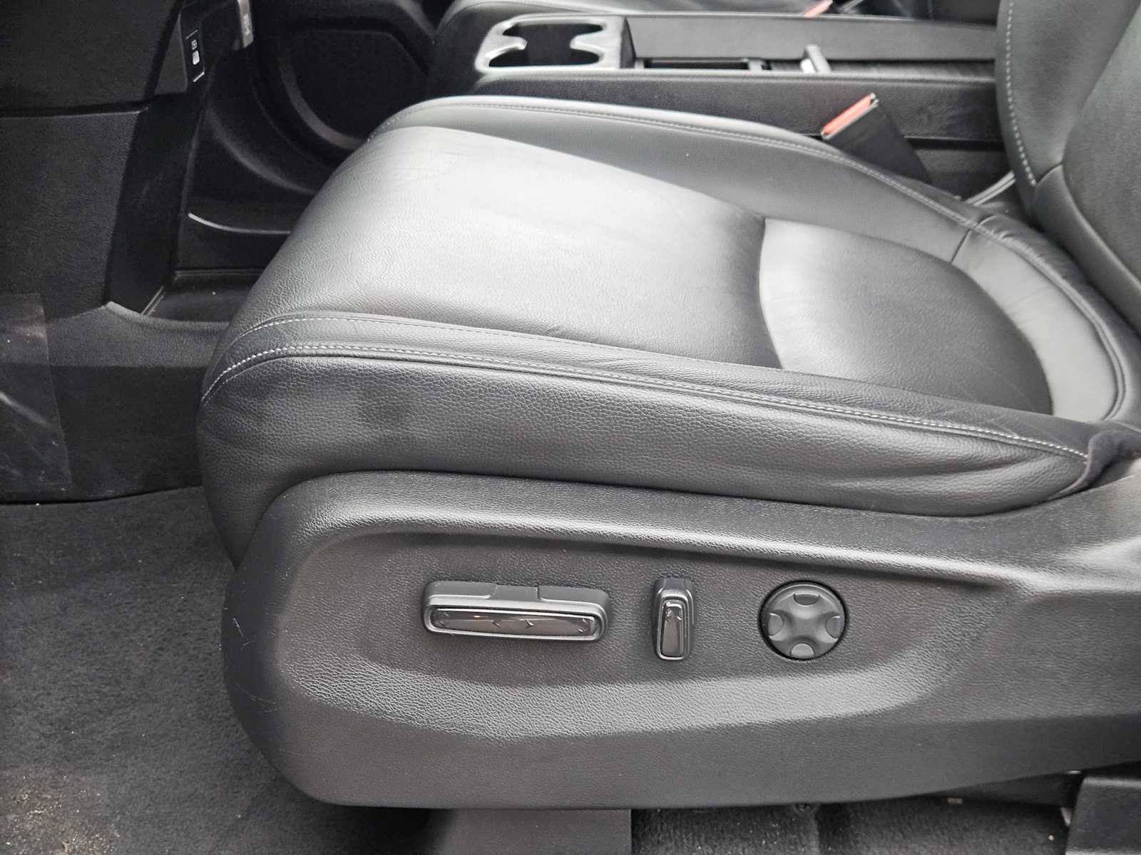 Thumbnail: 2023 Honda Odyssey - 23