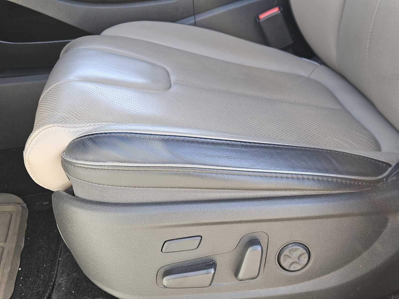 Thumbnail: 2022 Hyundai Santa Fe - 22