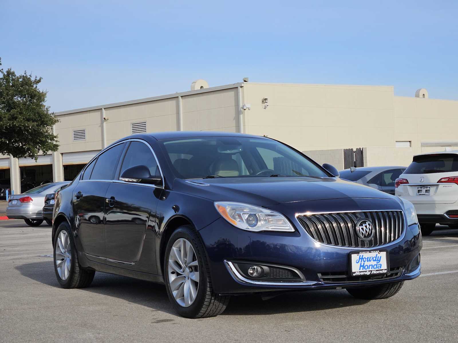 Thumbnail: 2016 Buick Regal - 3