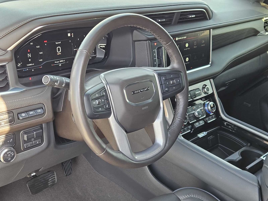Used 2022 GMC Yukon Denali SUV