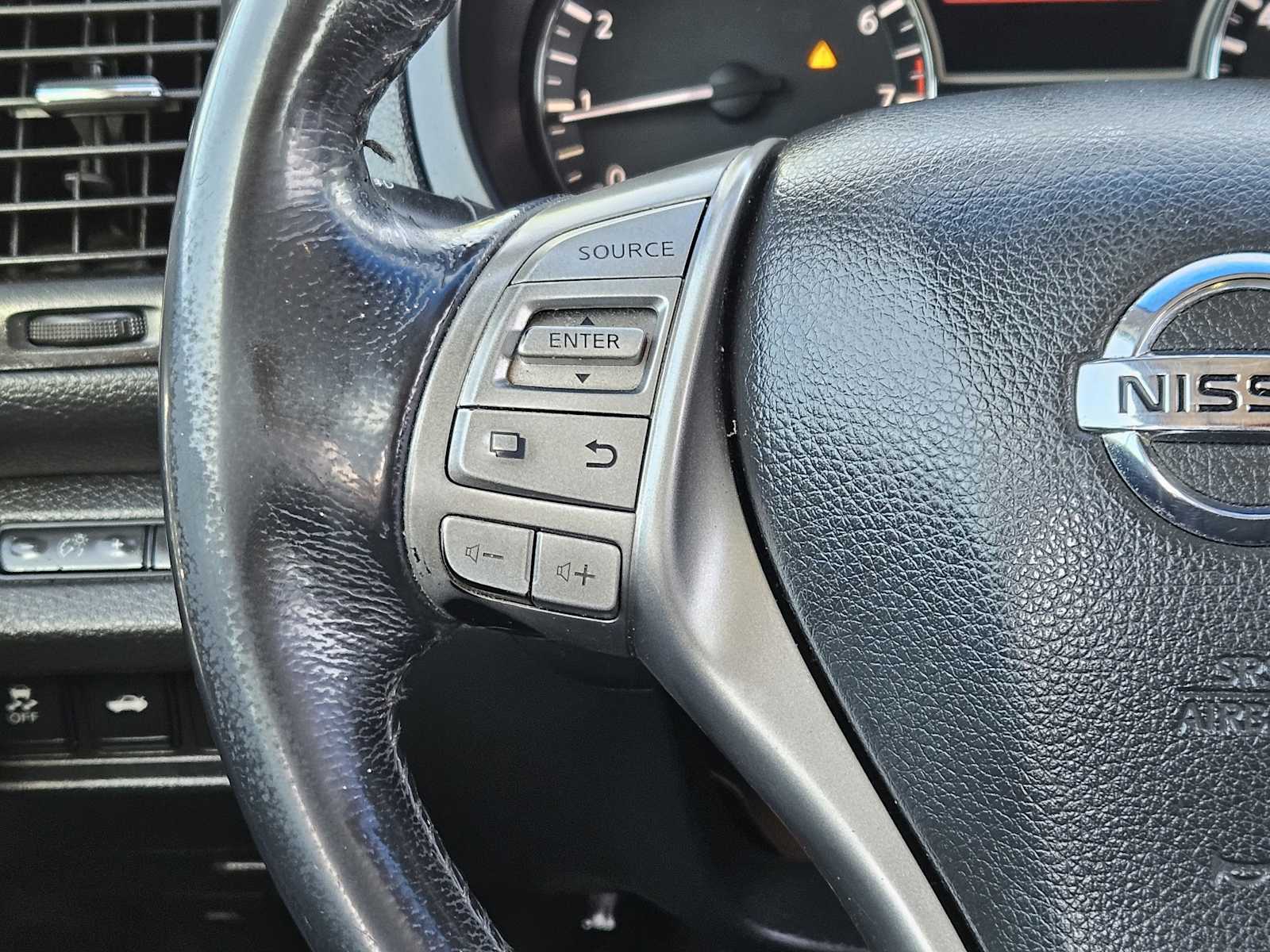 Thumbnail: 2014 Nissan Altima - 27