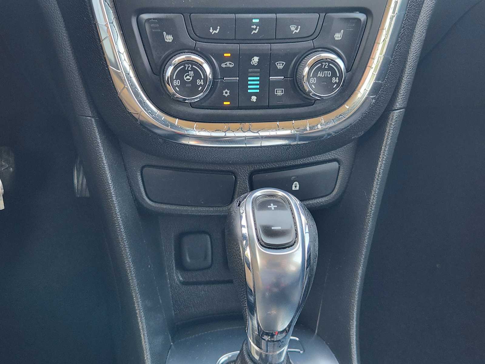 Thumbnail: 2014 Buick Encore - 18