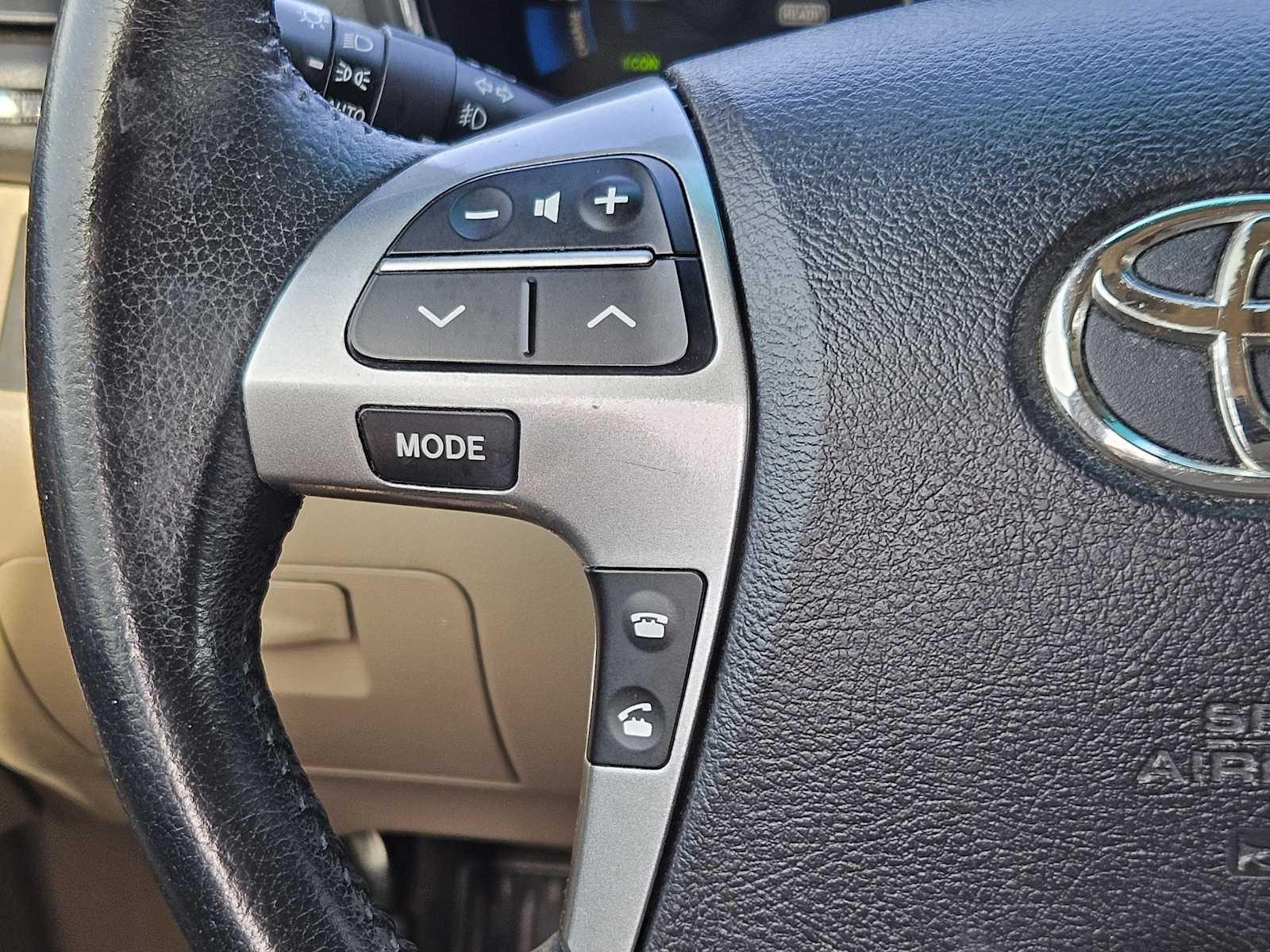 Thumbnail: 2012 Toyota Highlander - 27