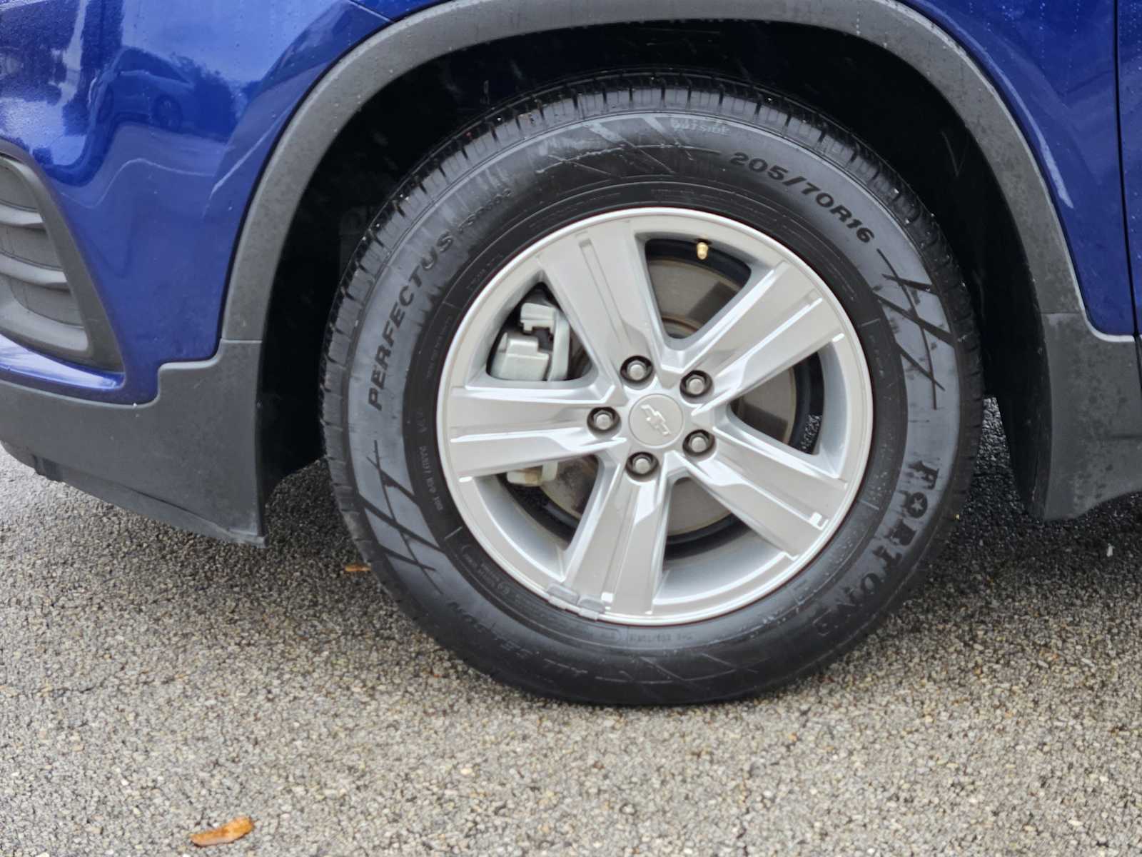 Thumbnail: 2017 Chevrolet Trax - 9