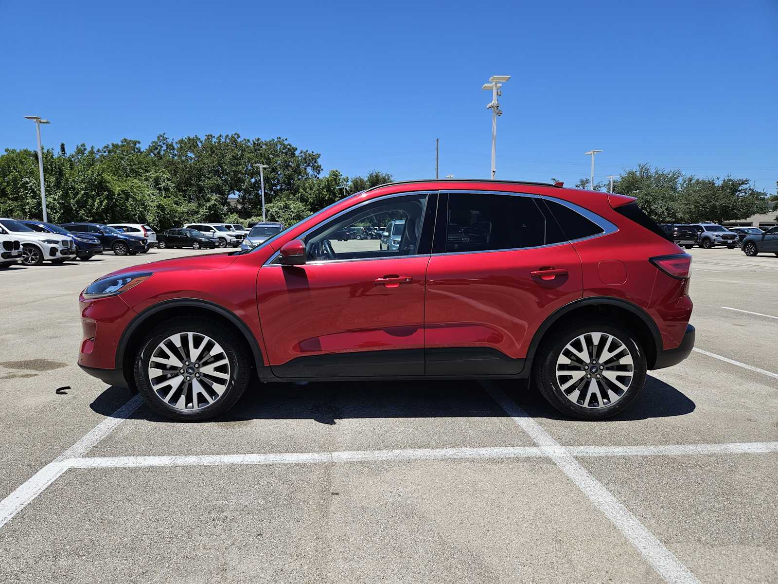 Thumbnail: 2020 Ford Escape - 4
