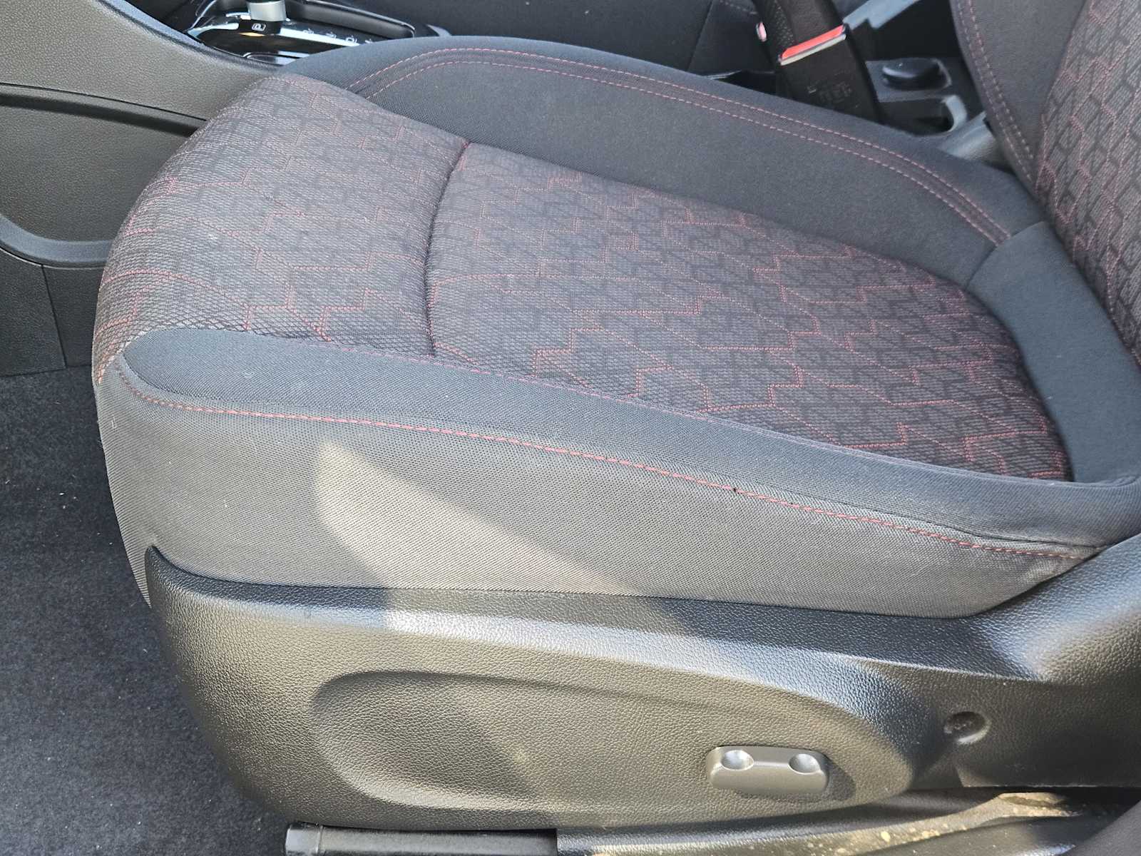 Thumbnail: 2017 Chevrolet Sonic - 23