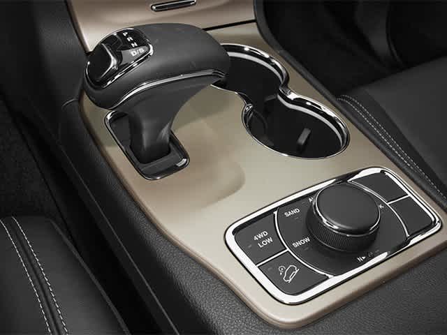 Thumbnail: 2014 Jeep Grand Cherokee - 13