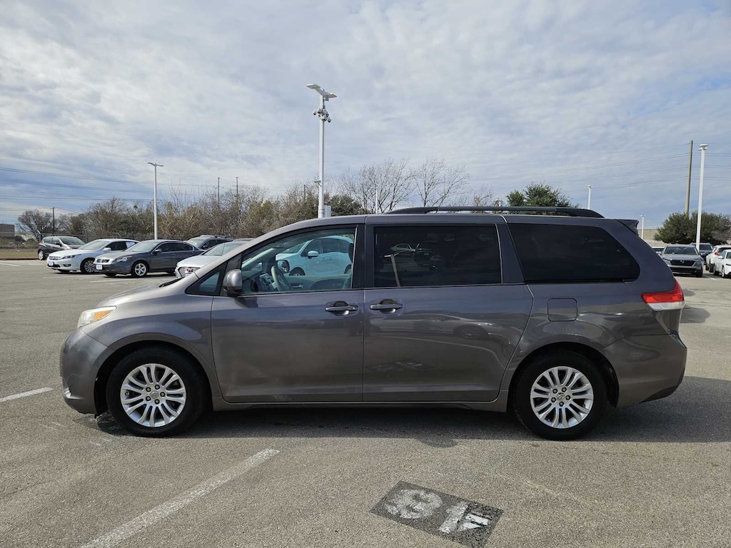 Used 2012 Toyota Sienna XLE Van