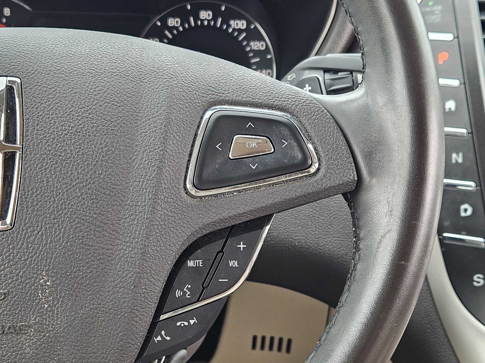 Thumbnail: 2018 Lincoln MKC - 28