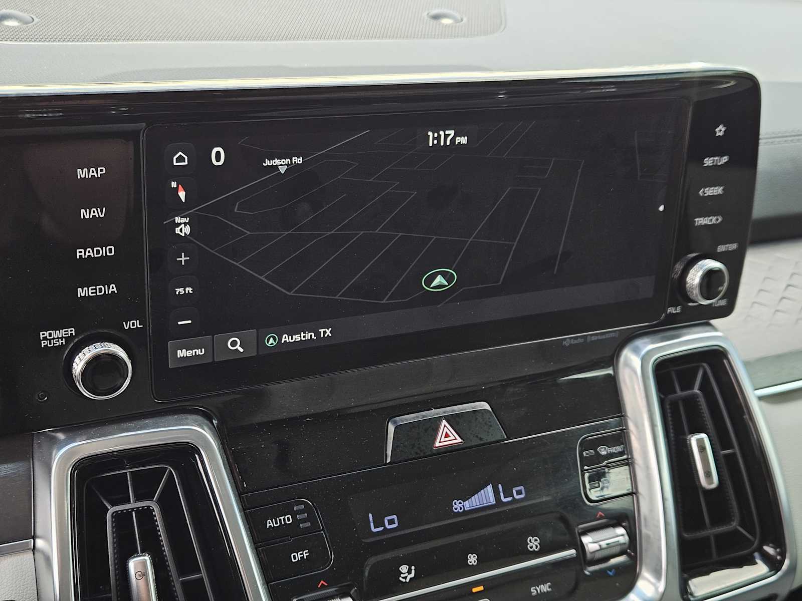 Thumbnail: 2023 Kia Sorento - 17