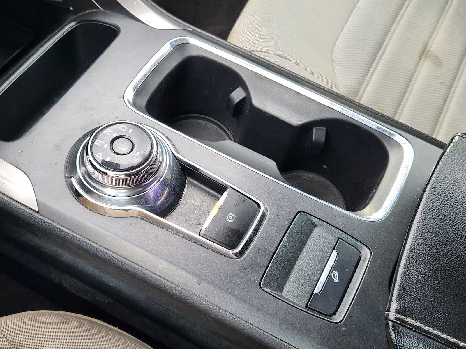 Thumbnail: 2020 Ford Fusion - 20