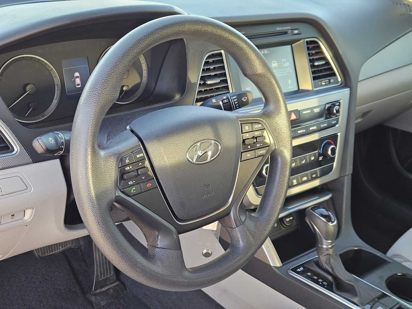 Thumbnail: 2016 Hyundai Sonata - 2