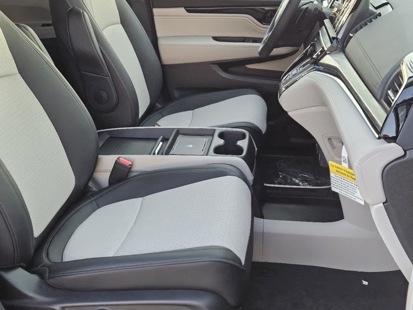 Thumbnail: 2026 Honda Odyssey - 12
