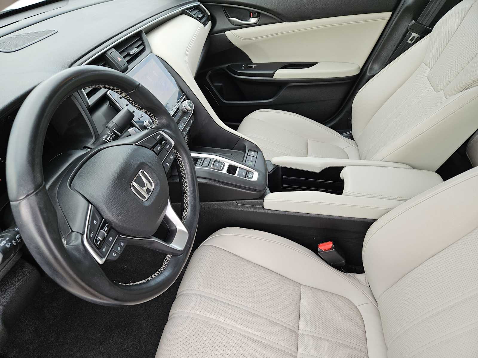 Thumbnail: 2022 Honda Insight - 13