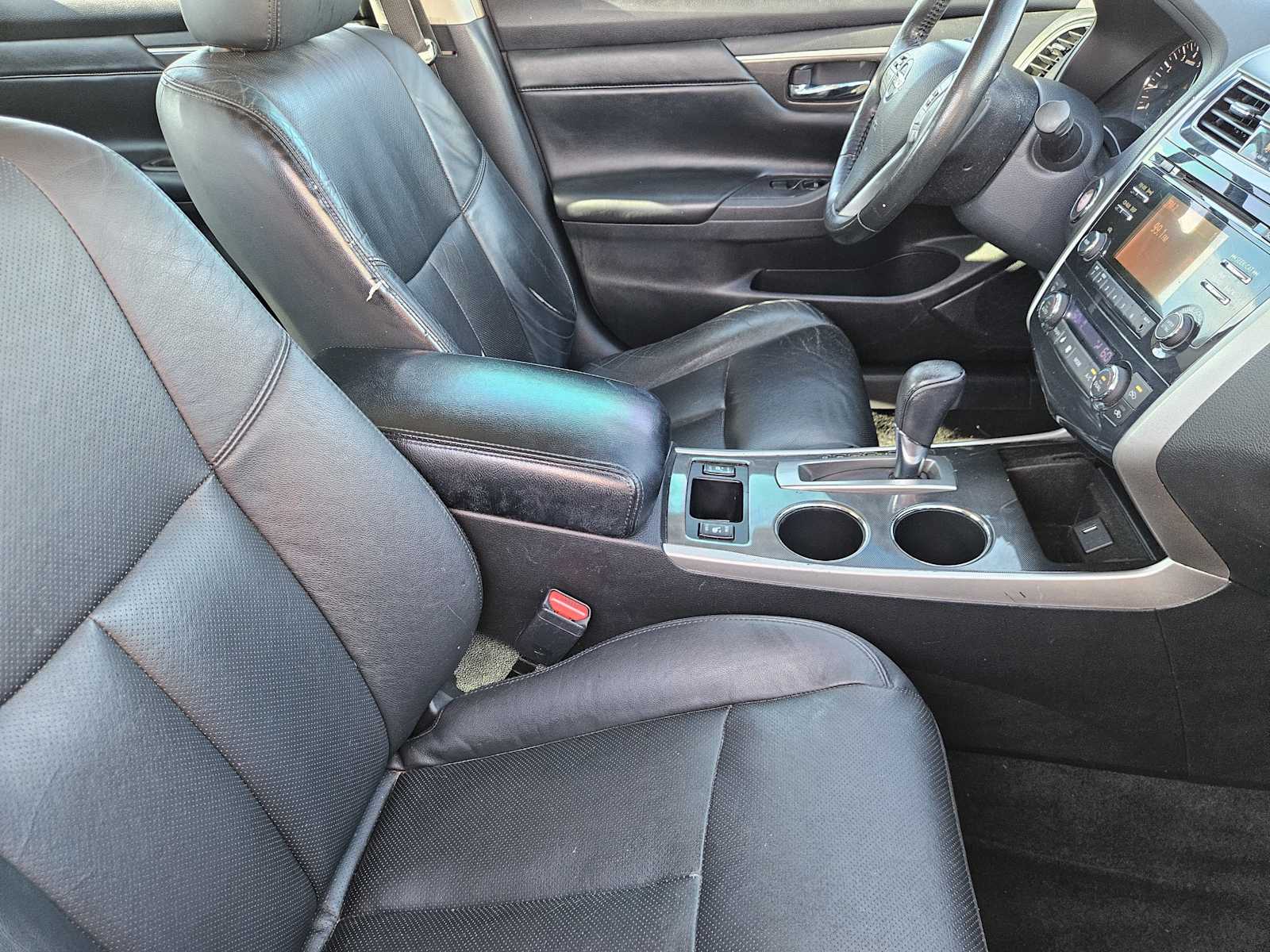 Thumbnail: 2013 Nissan Altima - 14